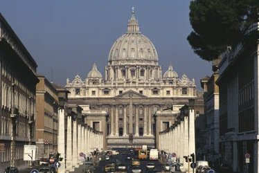 Vista de San Pedro desde la Via della Conciliazione